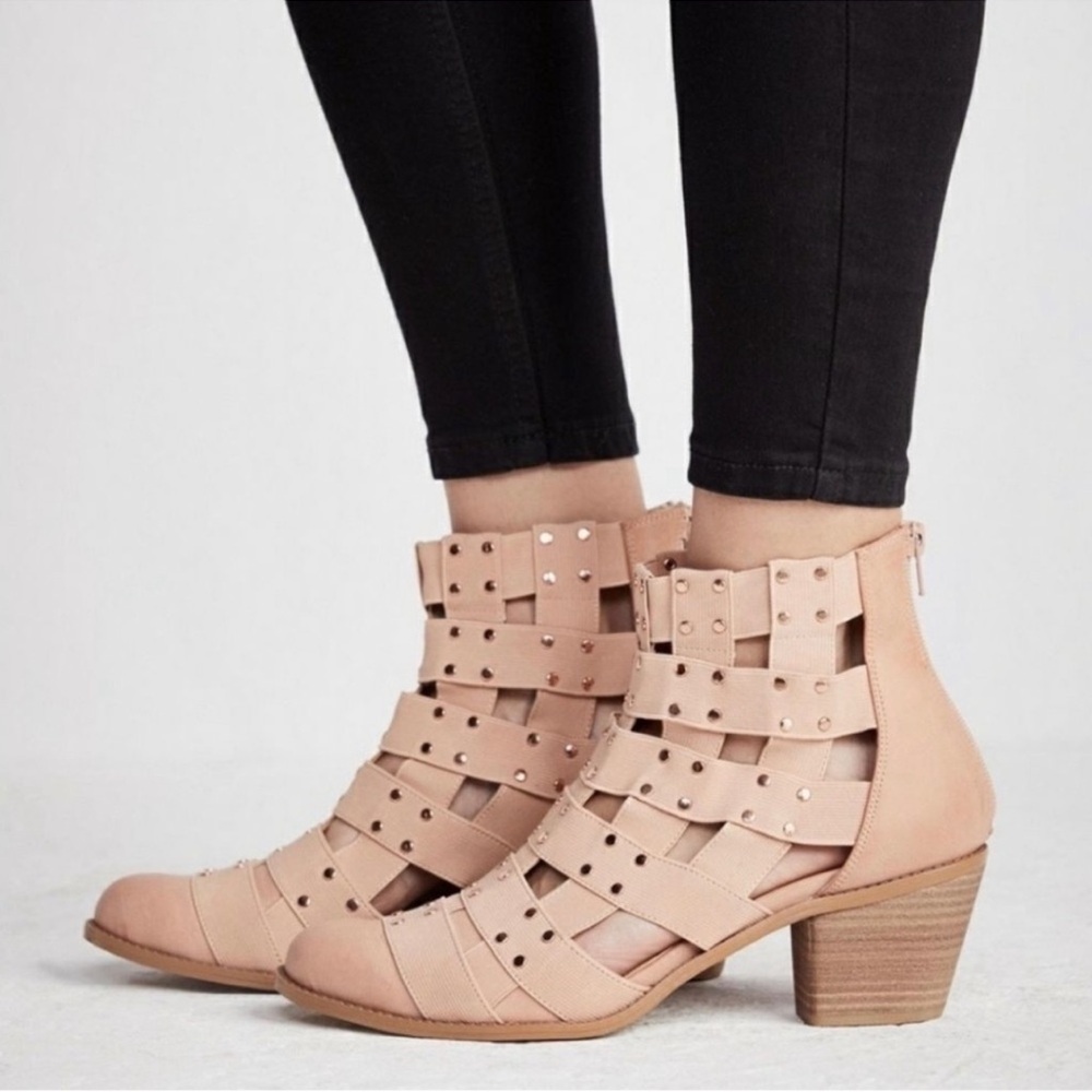 Free People Faryl Robin Vegan Highland Ankle Boots